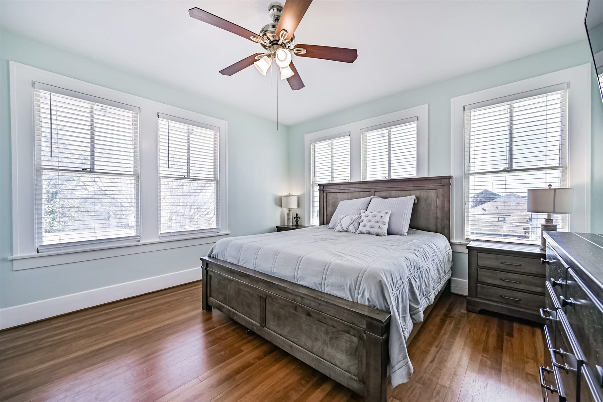 3519 Avenue R 1/2, Galveston, TX 77550 3519 Avenue R 1/2, Galveston, TX 77550