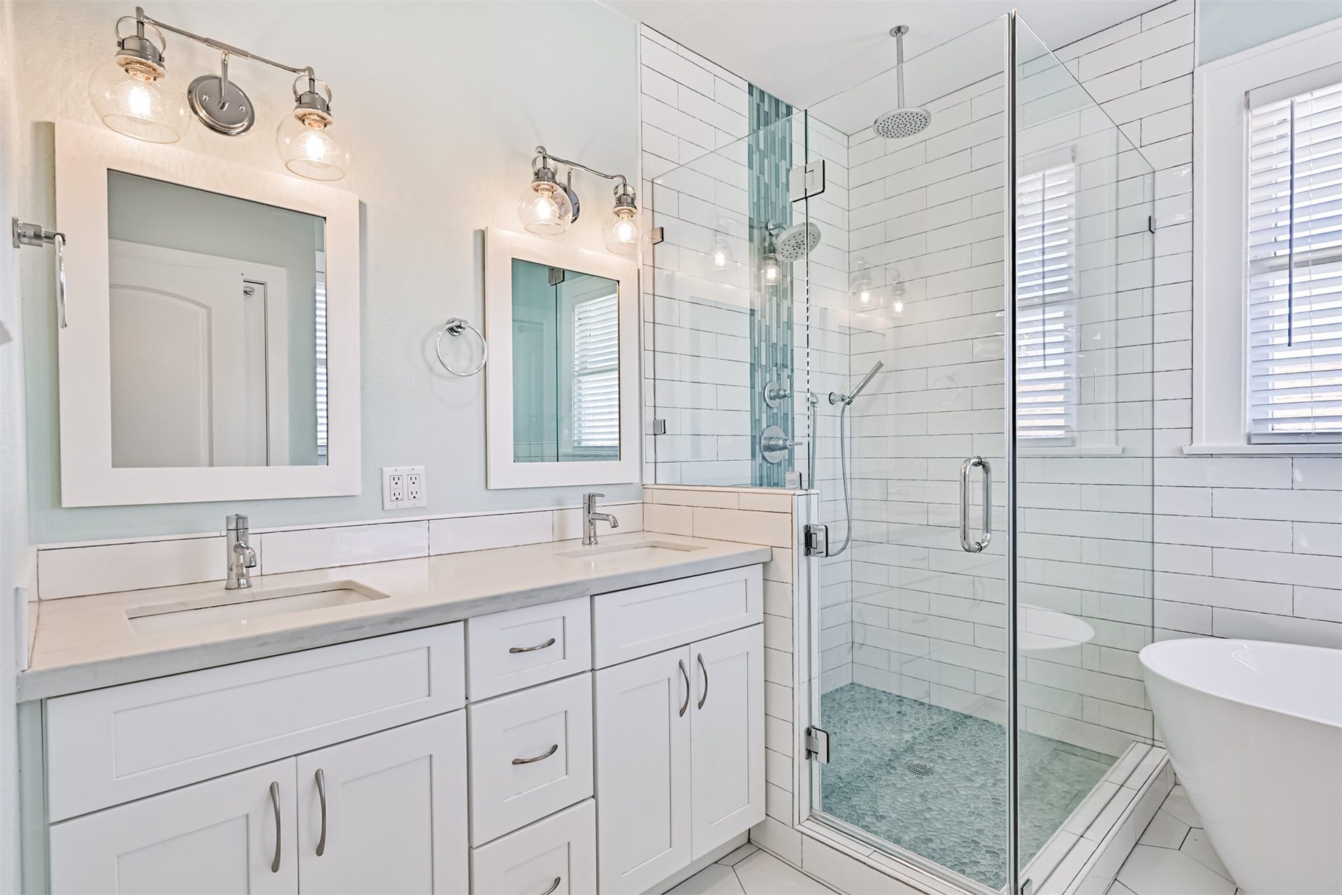 3519 Avenue R 1/2, Galveston, TX 77550 3519 Avenue R 1/2, Galveston, TX 77550