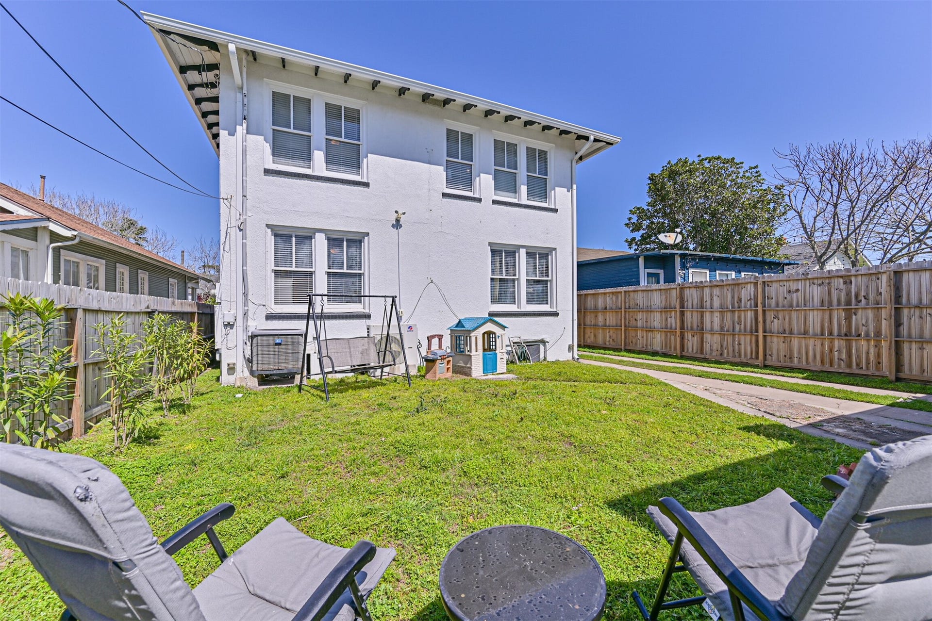 3519 Avenue R 1/2, Galveston, TX 77550 3519 Avenue R 1/2, Galveston, TX 77550