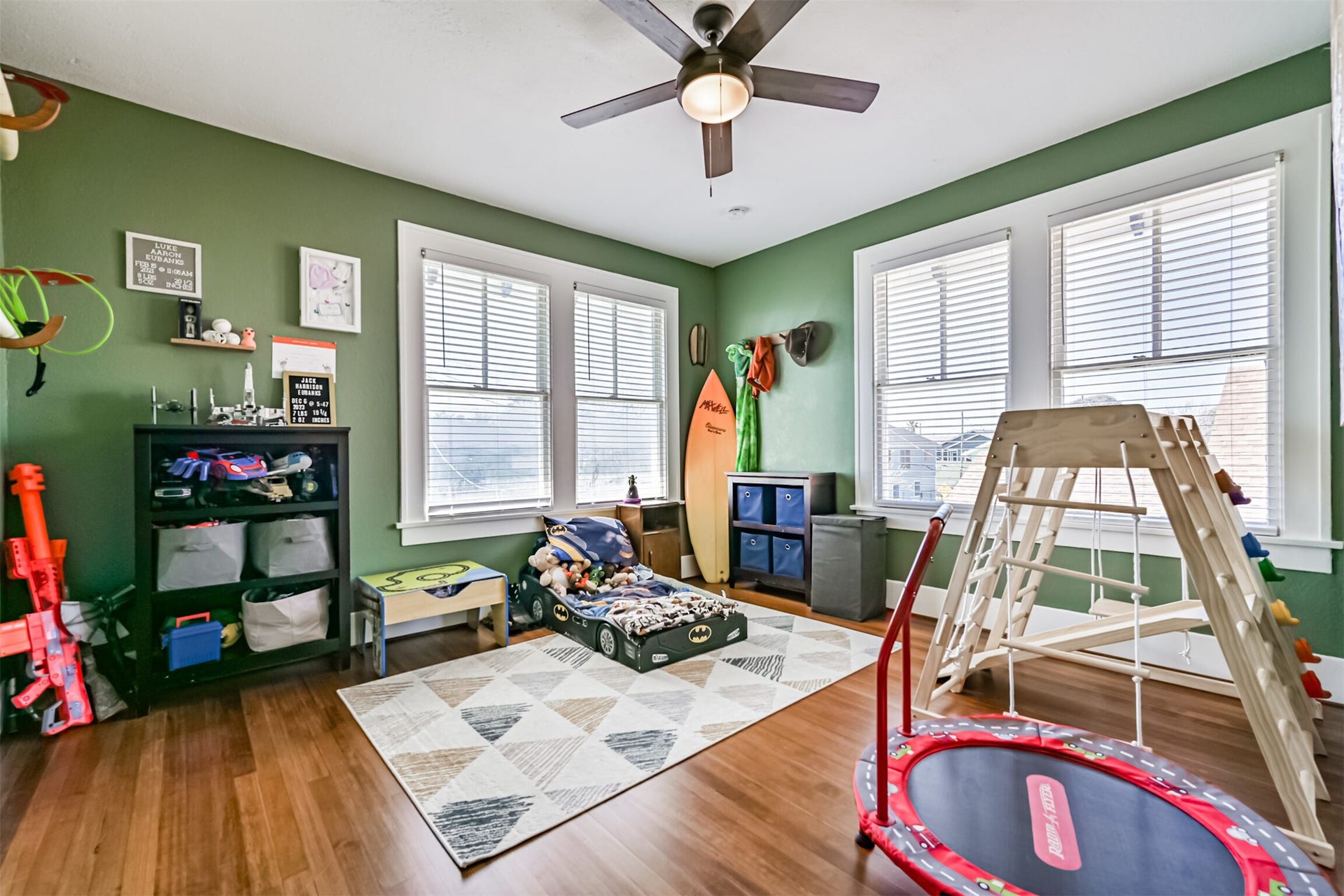 3519 Avenue R 1/2, Galveston, TX 77550 Secondary full bath
