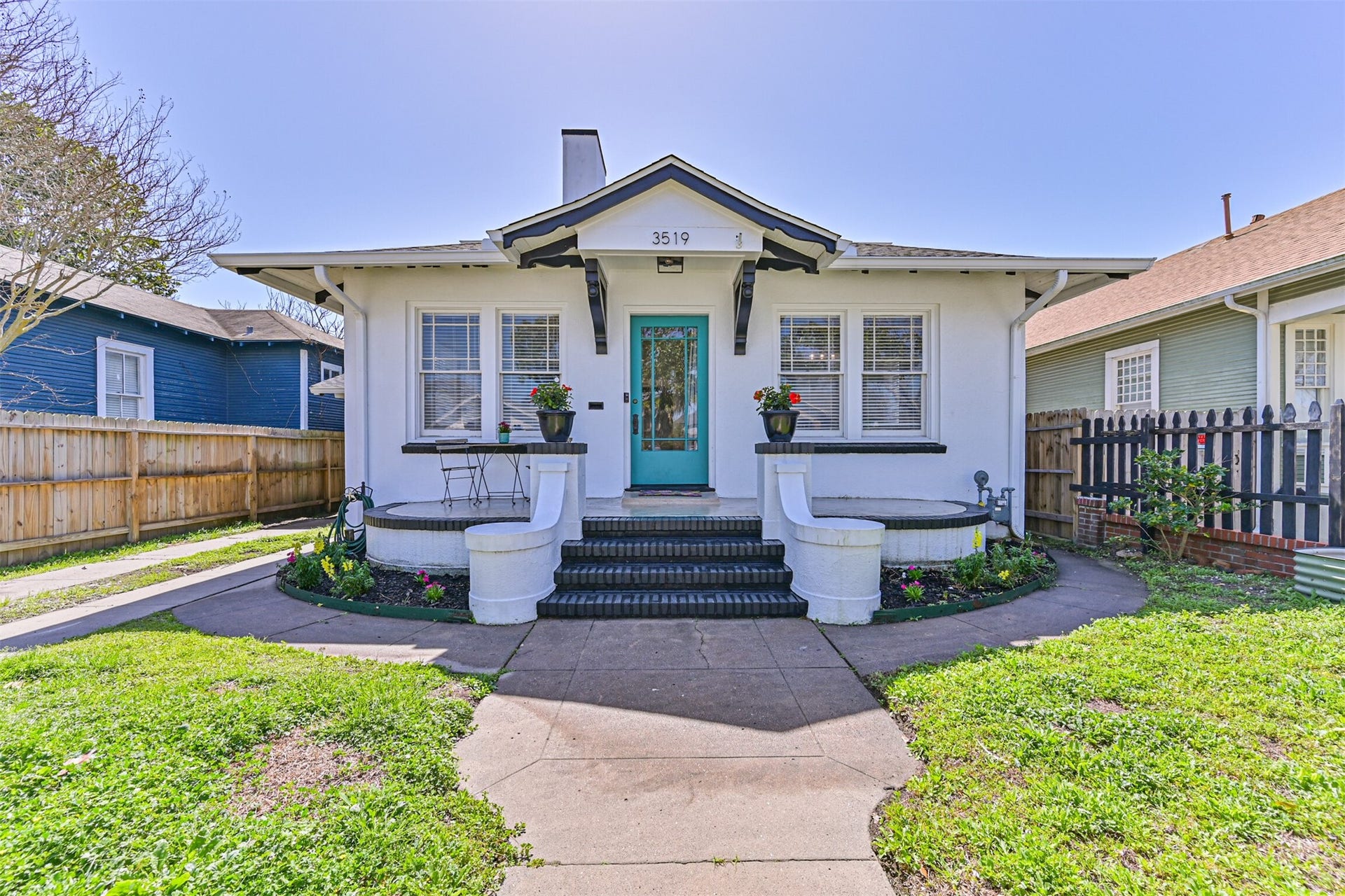 3519 Avenue R 1/2, Galveston, TX 77550 3519 Avenue R 1/2, Galveston, TX 77550