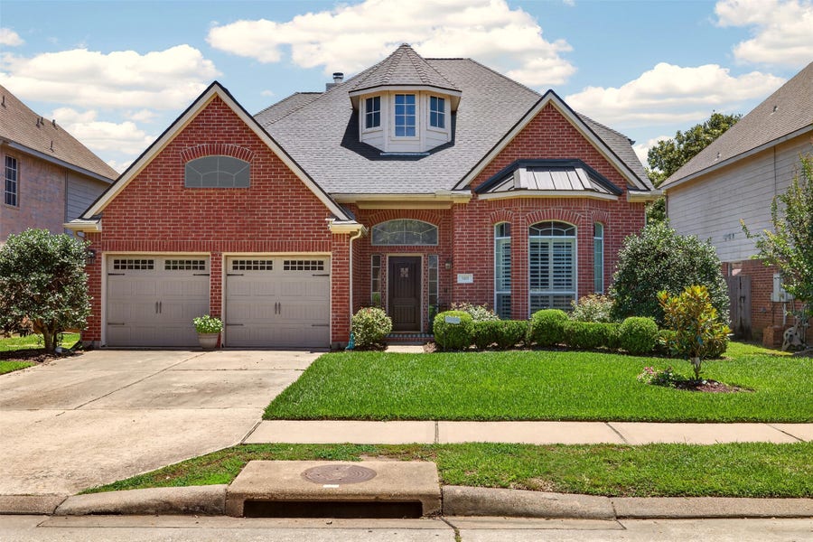 Property photo for 3101 Ashton Park Drive, Pearland, TX