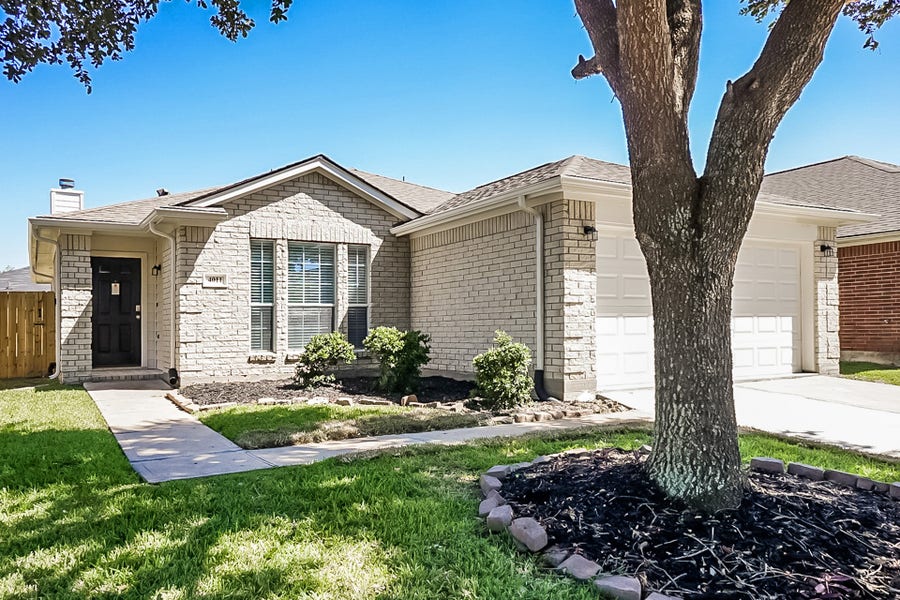 Property photo for 4011 Teal Vista Court, Fresno, TX