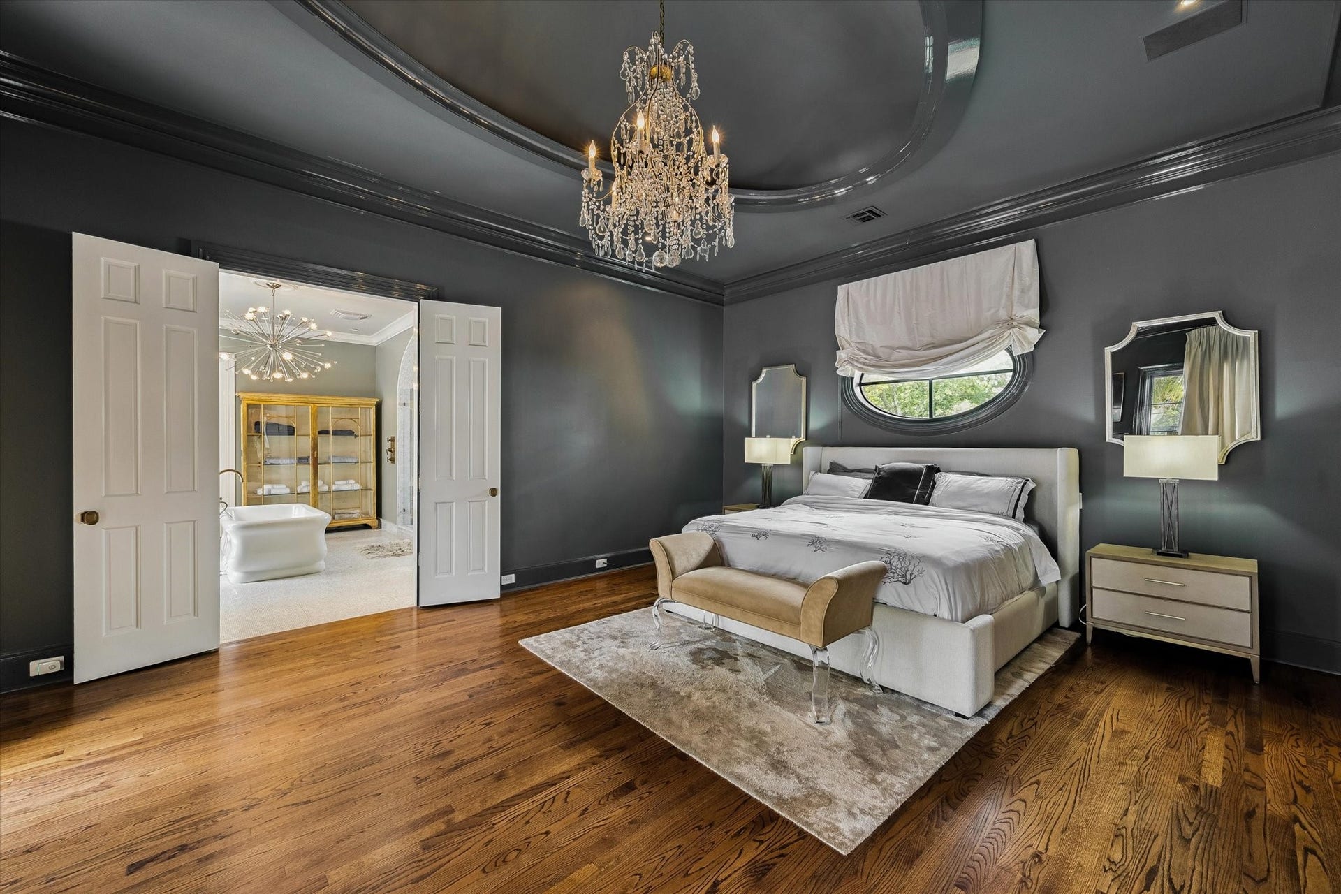24 Crestwood Drive, Houston, TX 77007 24 Crestwood Drive, Houston, TX 77007