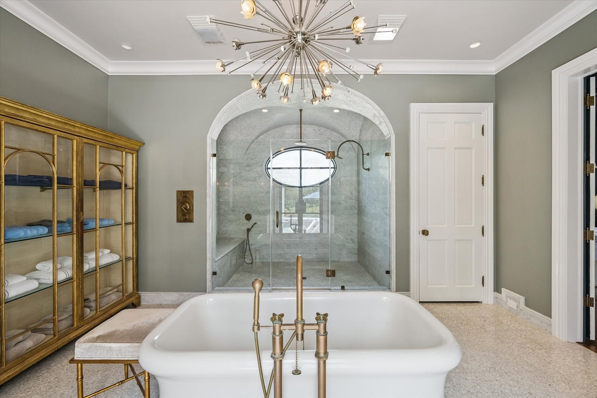 24 Crestwood Drive, Houston, TX 77007 24 Crestwood Drive, Houston, TX 77007