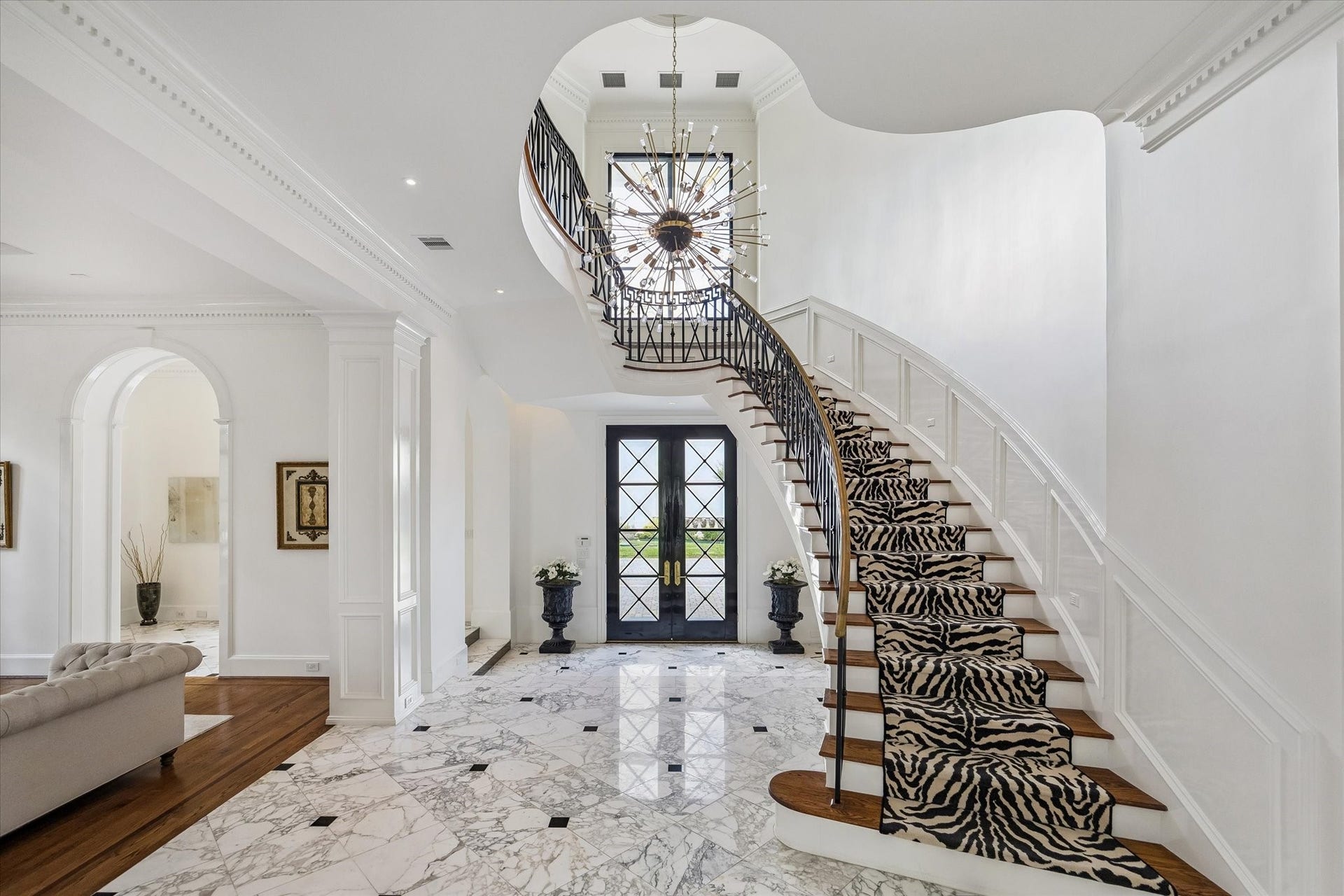 24 Crestwood Drive, Houston, TX 77007 24 Crestwood Drive, Houston, TX 77007