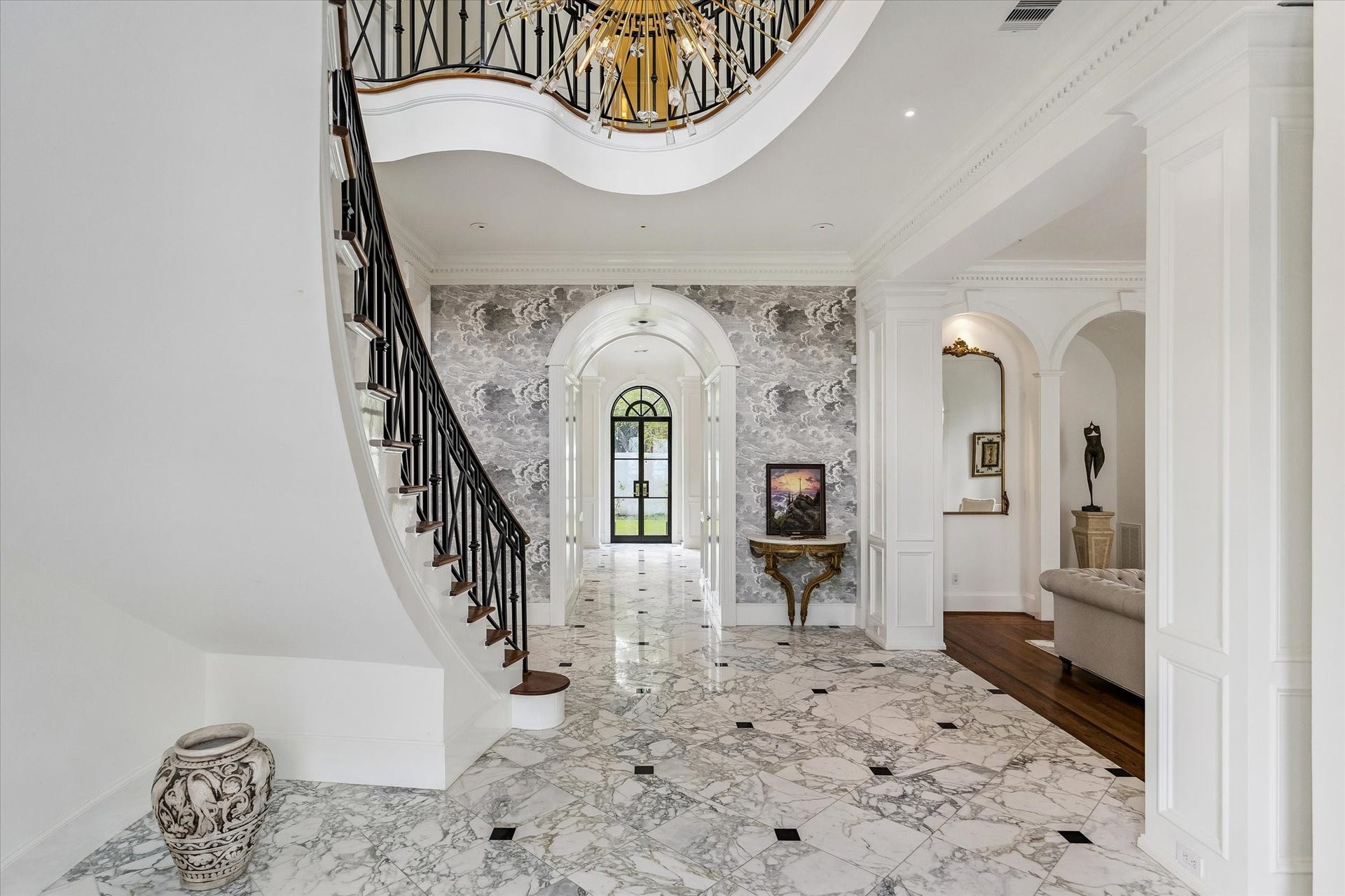 24 Crestwood Drive, Houston, TX 77007 24 Crestwood Drive, Houston, TX 77007