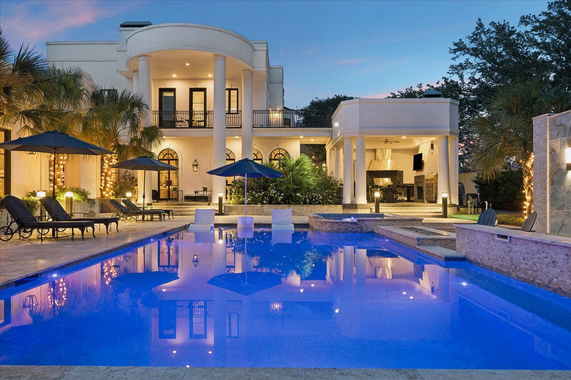 24 Crestwood Drive, Houston, TX 77007 24 Crestwood Drive, Houston, TX 77007