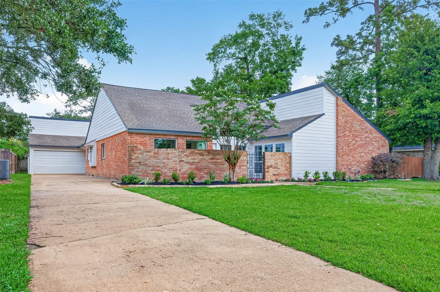 Property photo for 3606 Highfalls Drive, Houston, TX