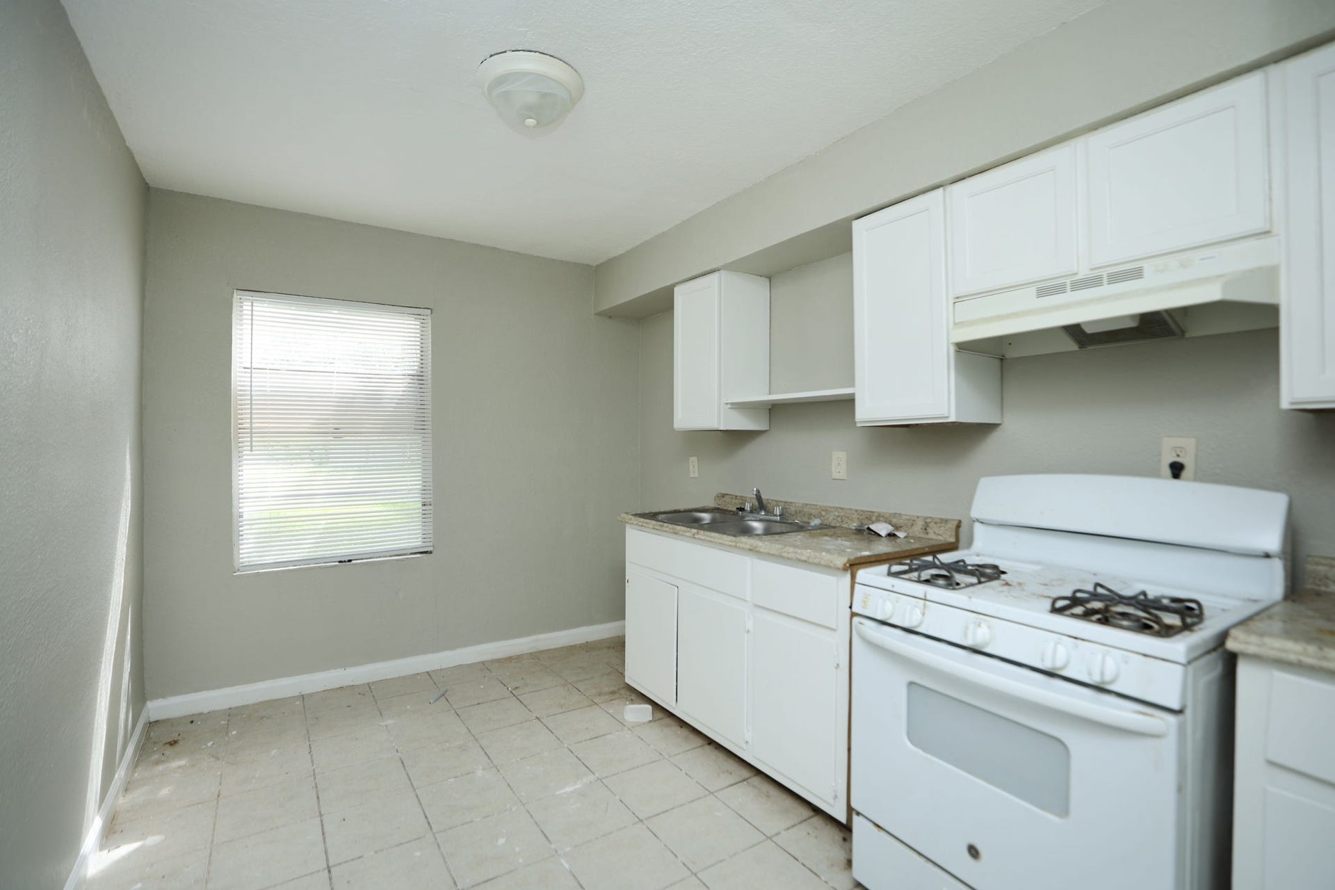2312 & 2315 Avenue B, #5, Dickinson, TX 77539 2312 & 2315 Avenue B, #5, Dickinson, TX 77539