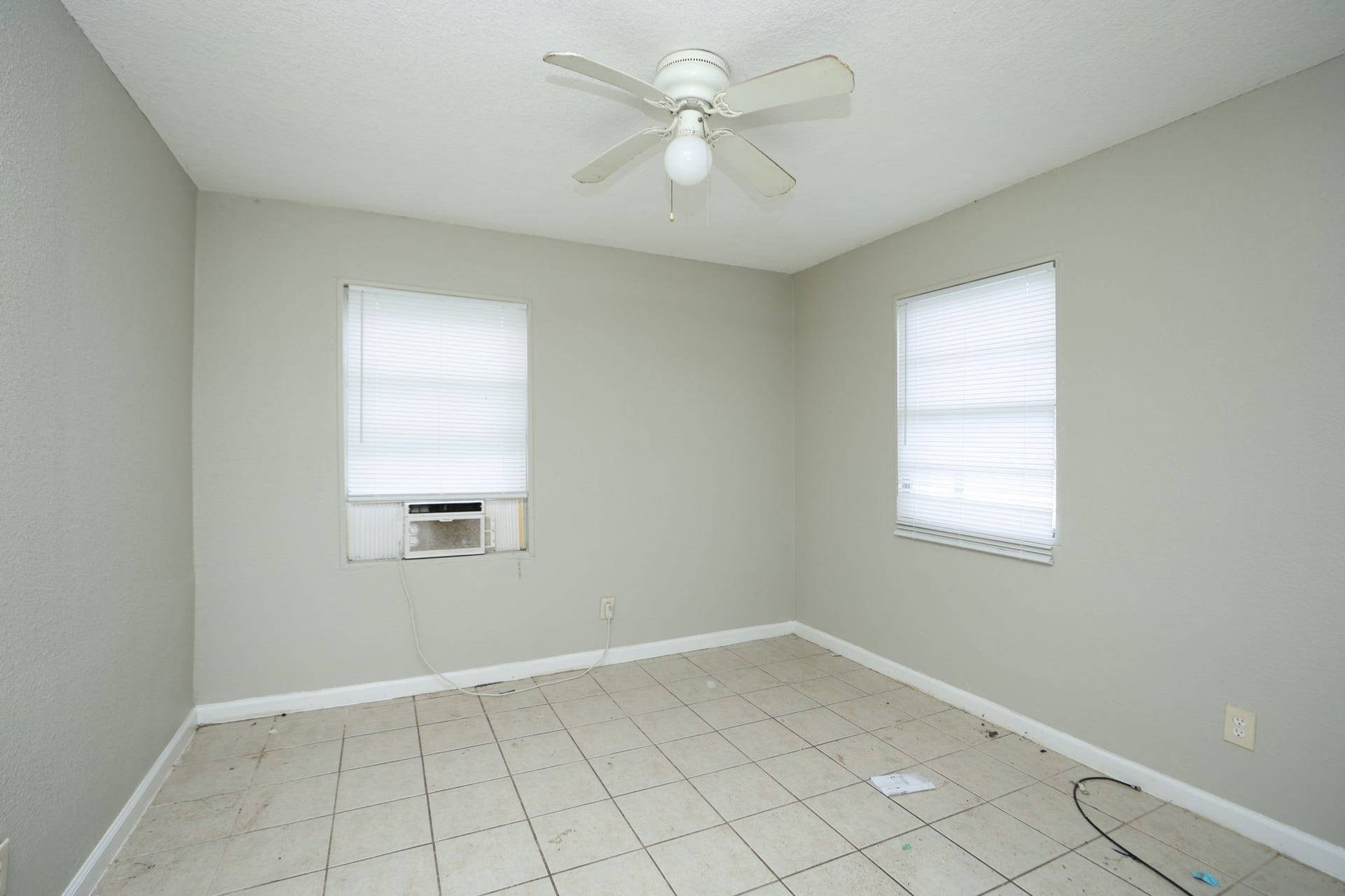 2312 & 2315 Avenue B, #5, Dickinson, TX 77539 2312 & 2315 Avenue B, #5, Dickinson, TX 77539