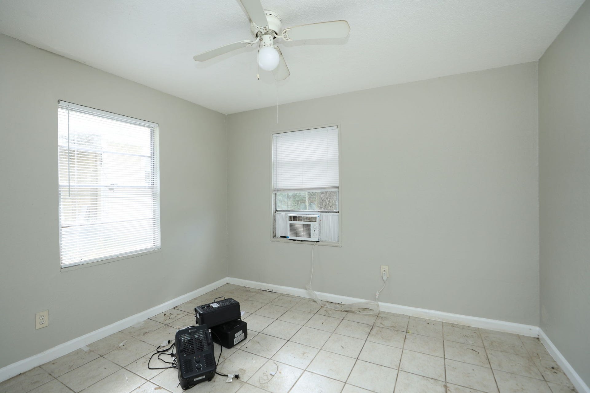 2312 & 2315 Avenue B, #5, Dickinson, TX 77539 2312 & 2315 Avenue B, #5, Dickinson, TX 77539