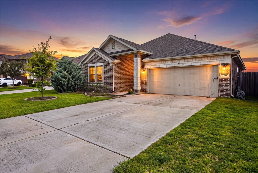 Property photo for 3106 Dry Creek Drive, Missouri City, TX
