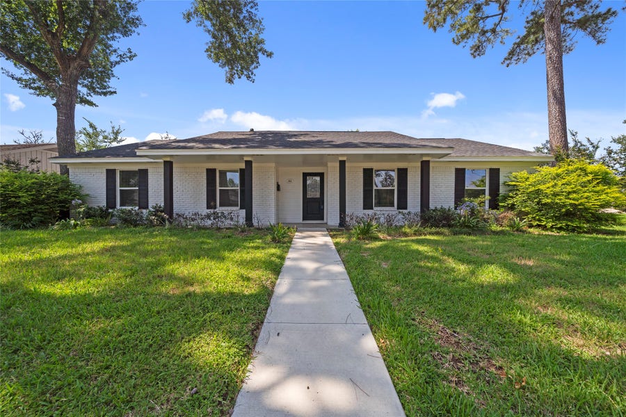 Property photo for 5943 Greenmont Drive, Houston, TX