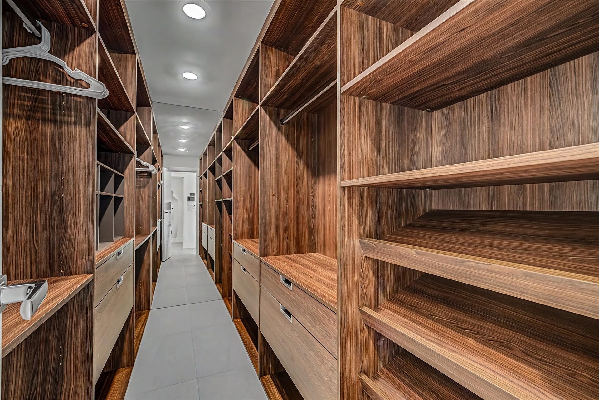 1047 & 1027 Long Reach Drive, Tiki Island, TX 77554 Other bedroom luxury closet
