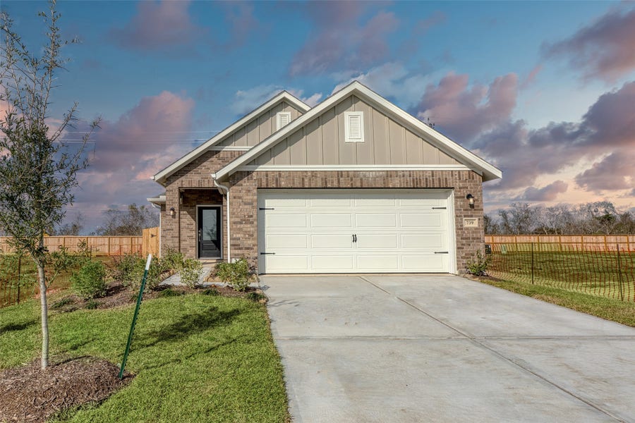 Property photo for 739 Hidden Meadow Street, Rosharon, TX