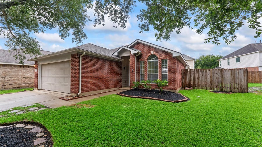 Property photo for 18014 Iris Edge Way, Cypress, TX