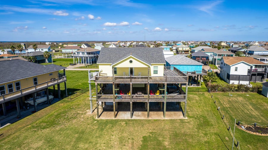 Property photo for 920 Palmview, Crystal Beach, TX