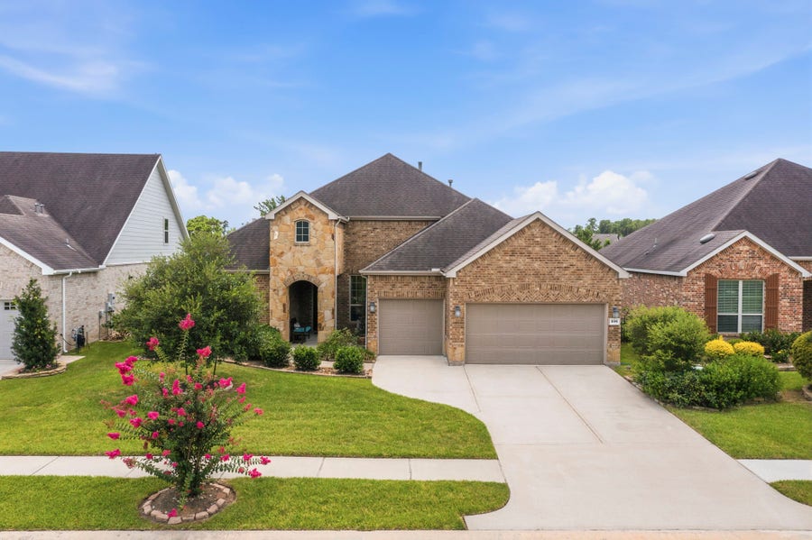 Property photo for 335 Kerry Bog Lane, The Woodlands, TX