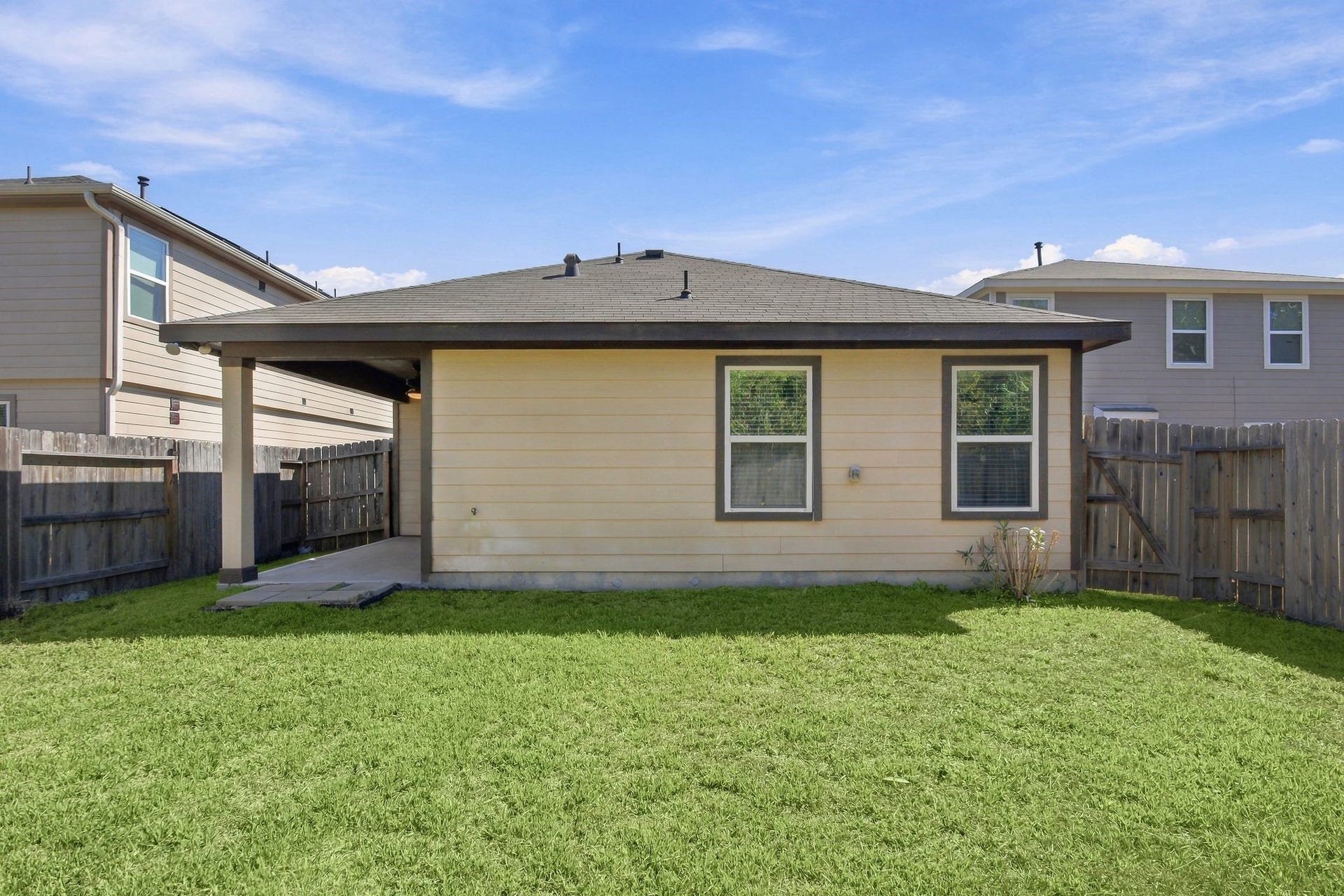 12906 Zivah Lane, Houston, TX 77048 12906 Zivah Lane, Houston, TX 77048