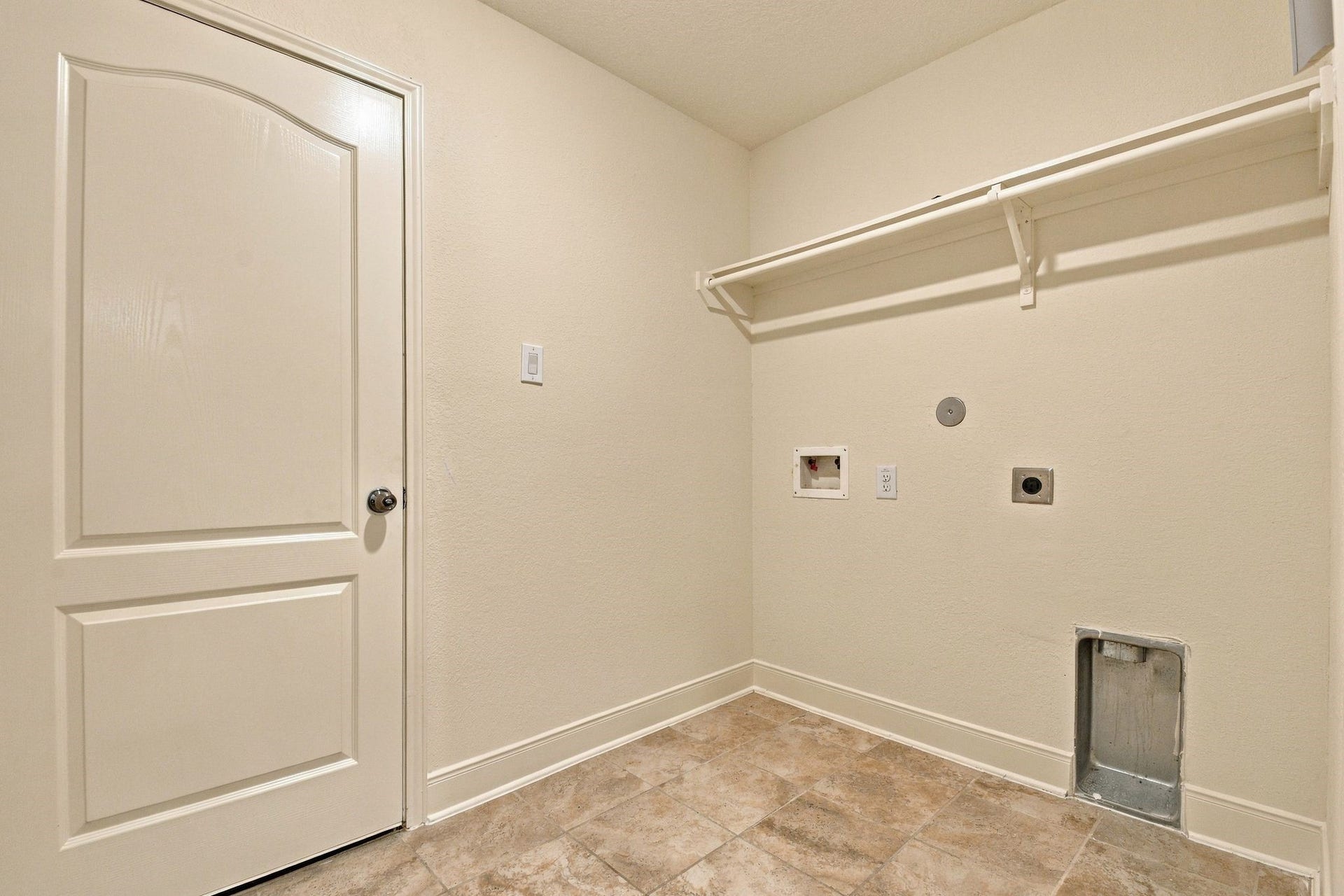 12906 Zivah Lane, Houston, TX 77048 12906 Zivah Lane, Houston, TX 77048