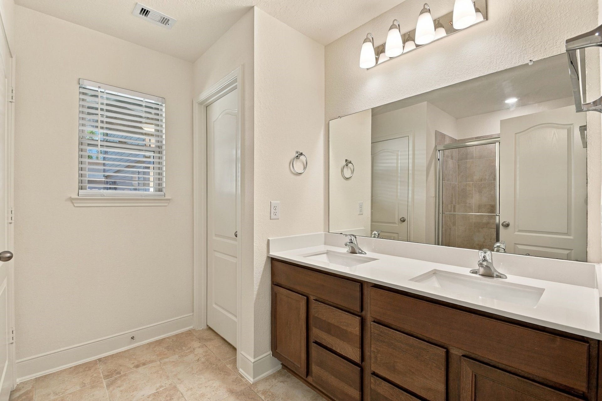 12906 Zivah Lane, Houston, TX 77048 12906 Zivah Lane, Houston, TX 77048