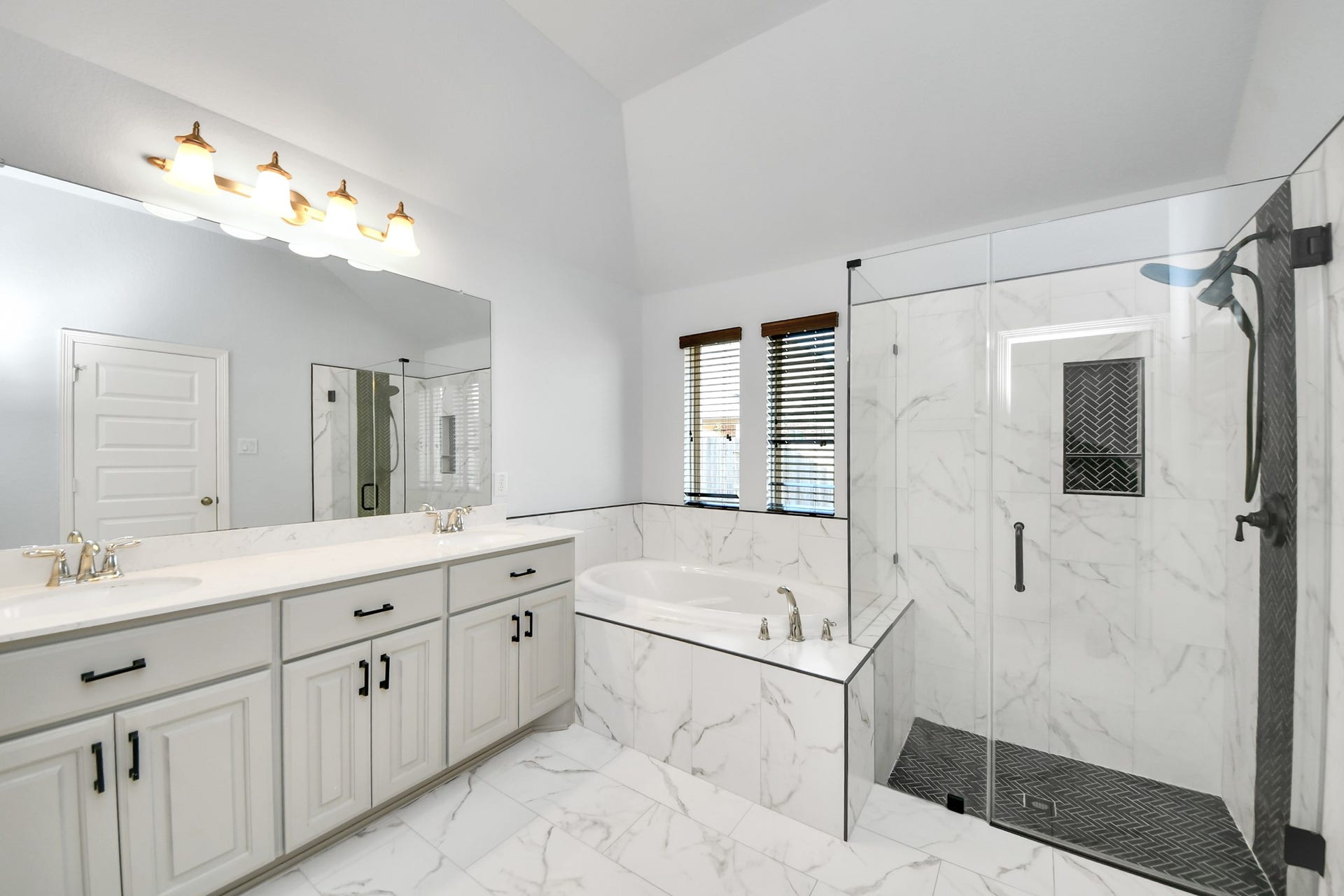 139 Round Lake Drive, Rosenberg, TX 77469 139 Round Lake Drive, Rosenberg, TX 77469