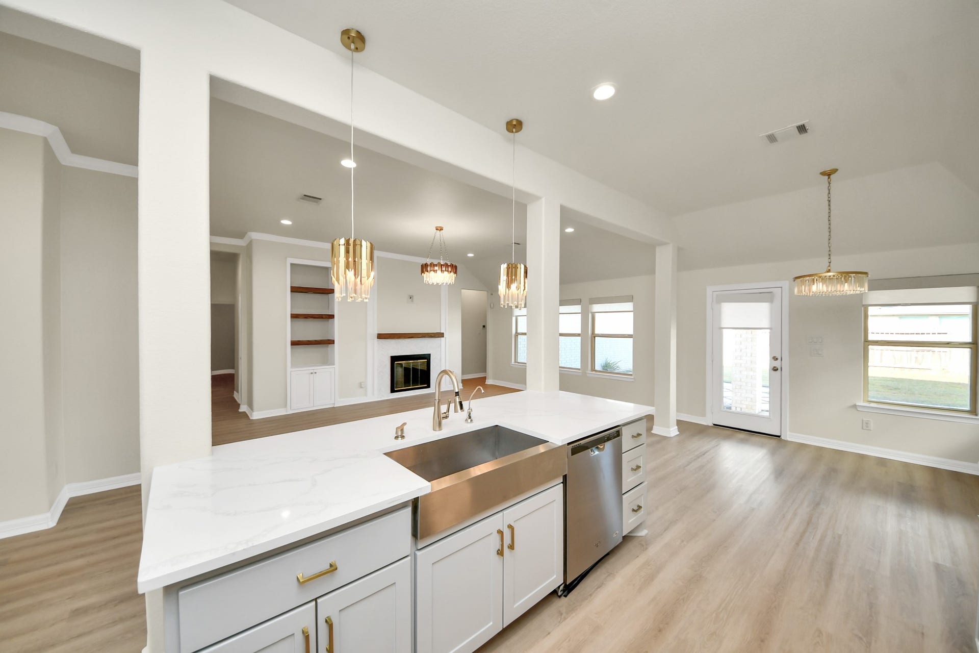 139 Round Lake Drive, Rosenberg, TX 77469 139 Round Lake Drive, Rosenberg, TX 77469