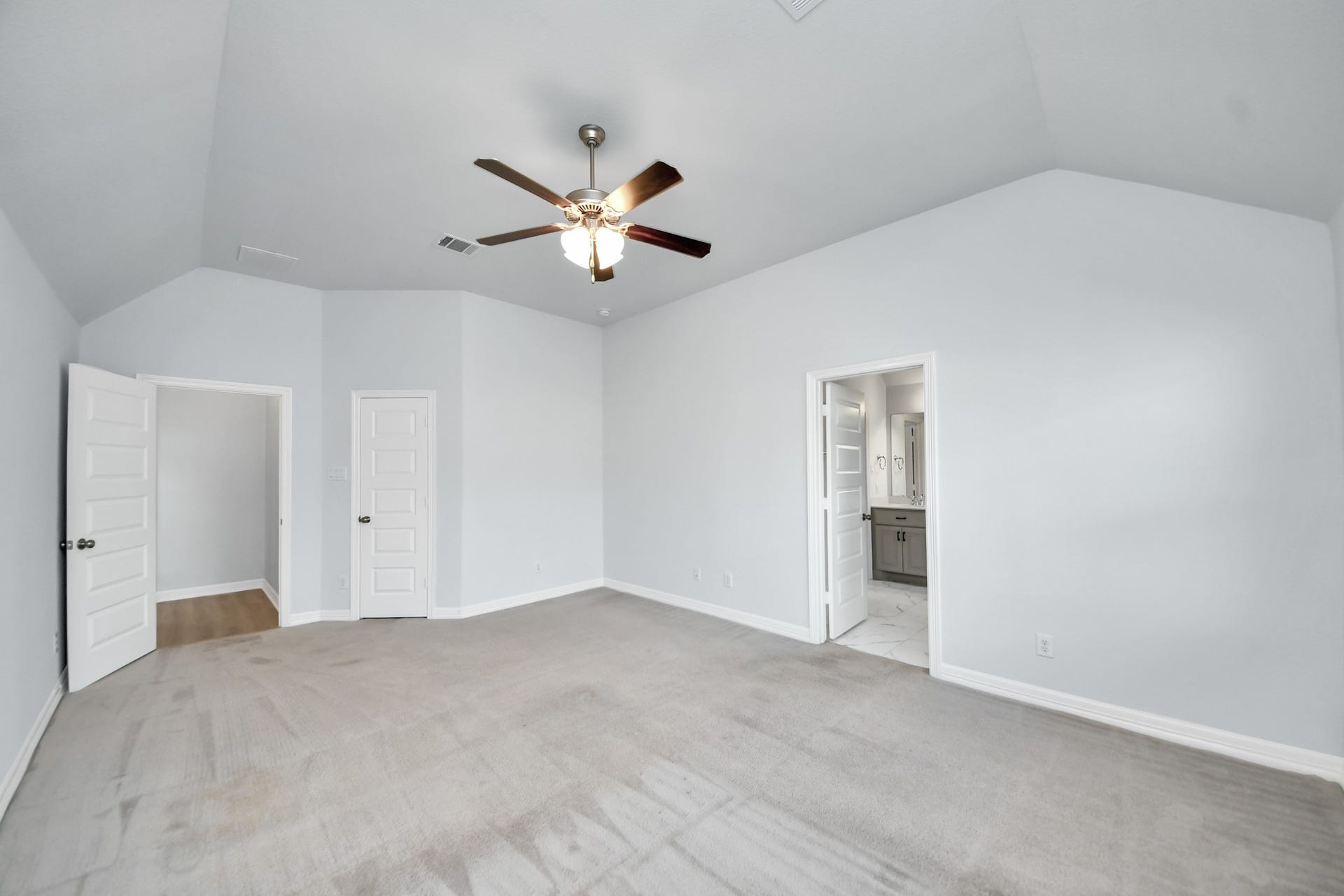 139 Round Lake Drive, Rosenberg, TX 77469 139 Round Lake Drive, Rosenberg, TX 77469