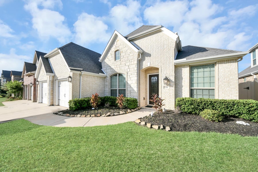 Property photo for 139 Round Lake Drive, Rosenberg, TX