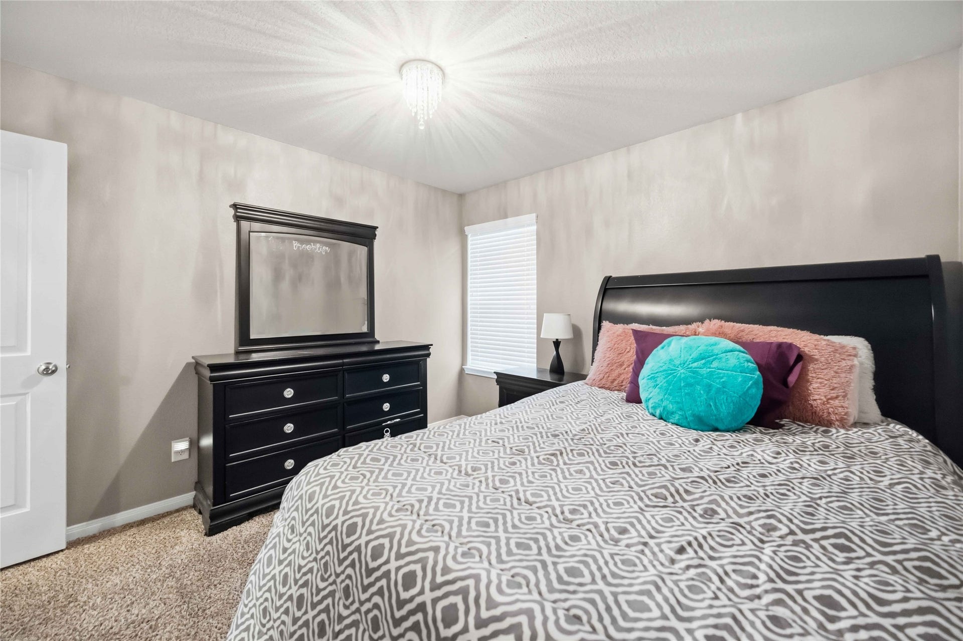 712 Rim Water Drive, Alvin, TX 77511 712 Rim Water Drive, Alvin, TX 77511