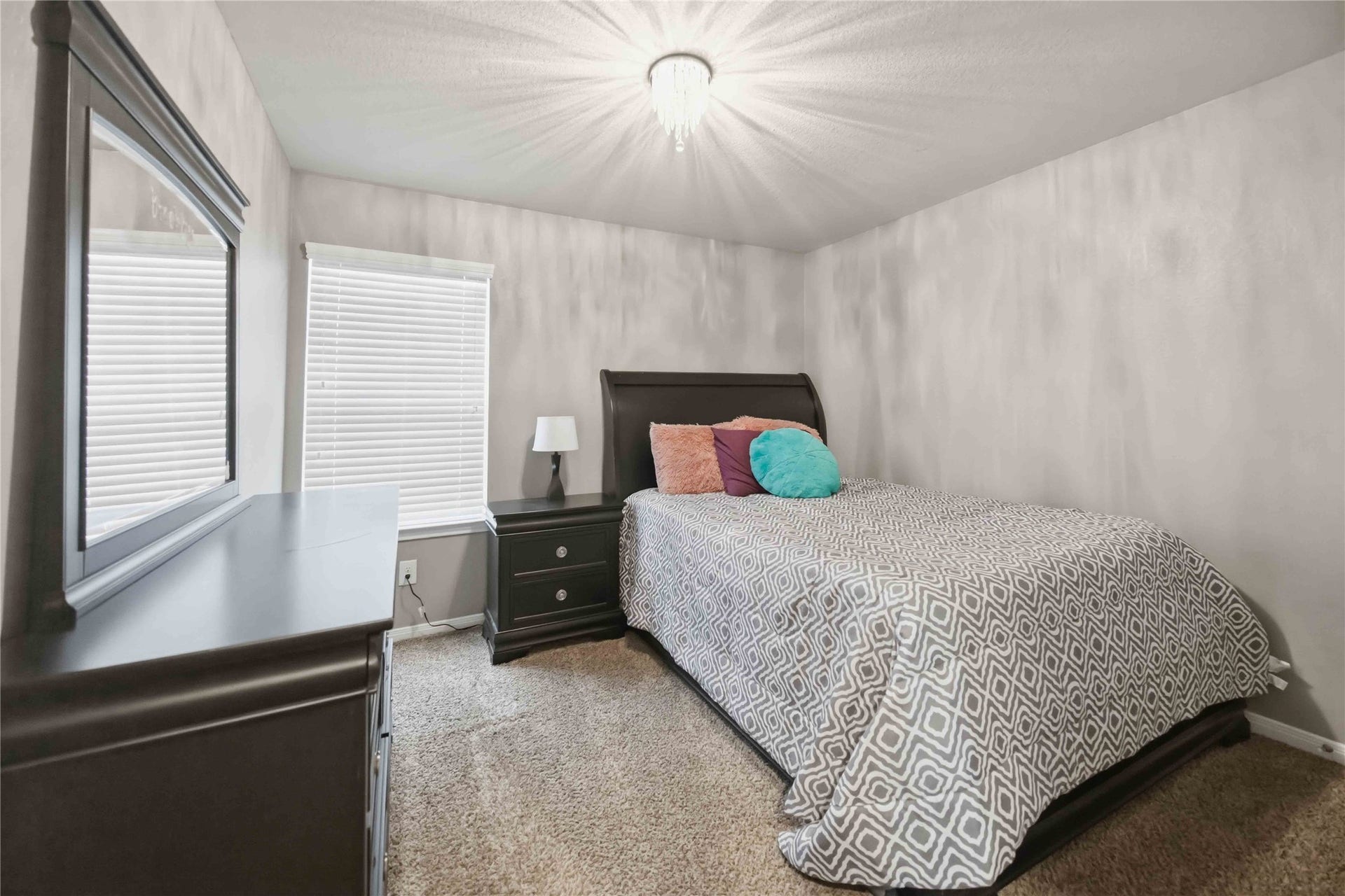 712 Rim Water Drive, Alvin, TX 77511 712 Rim Water Drive, Alvin, TX 77511