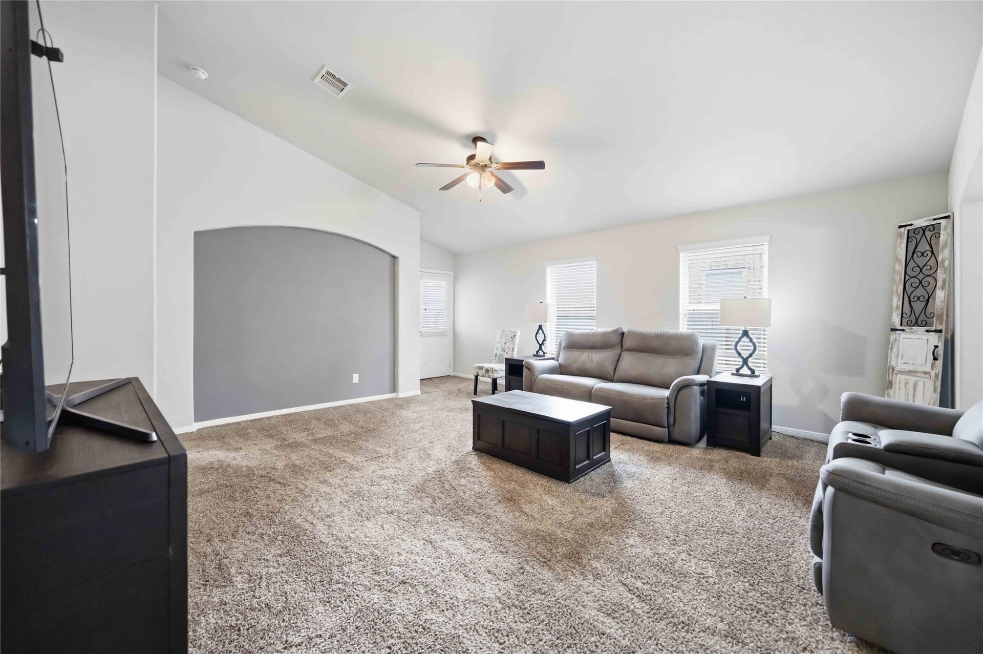 712 Rim Water Drive, Alvin, TX 77511 712 Rim Water Drive, Alvin, TX 77511