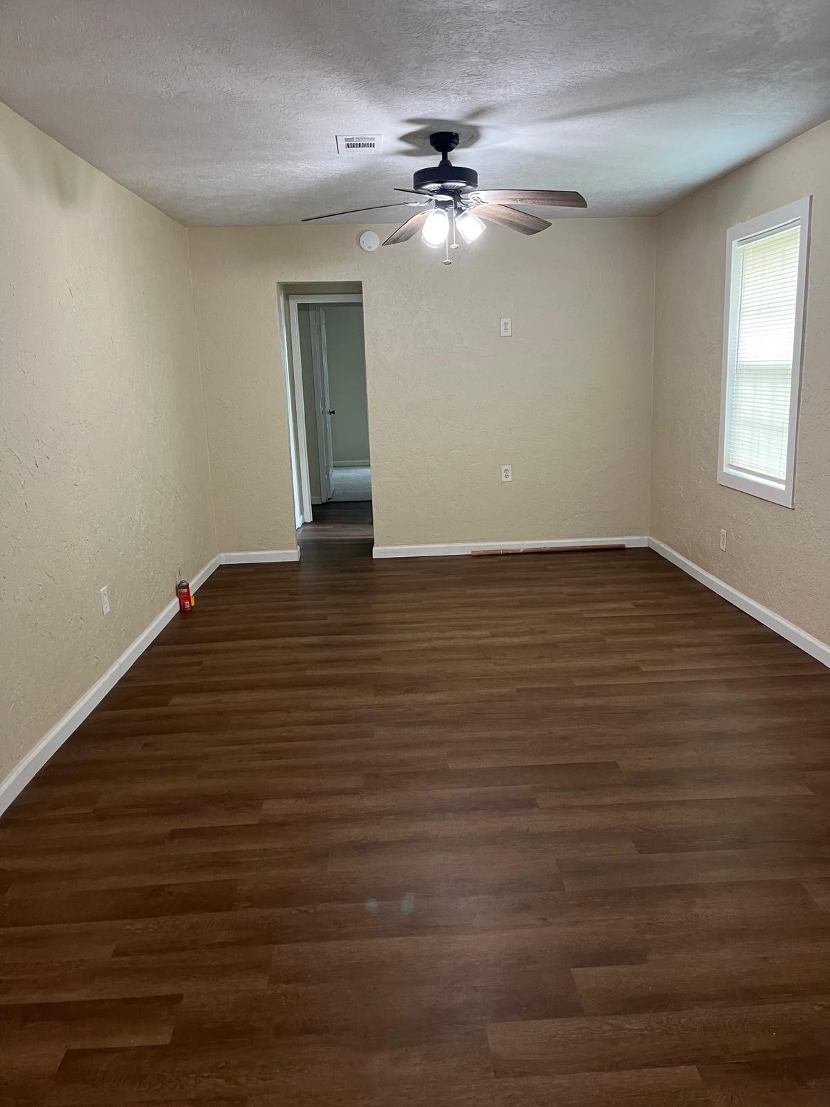 10 E Watson Street, Willis, TX 77378