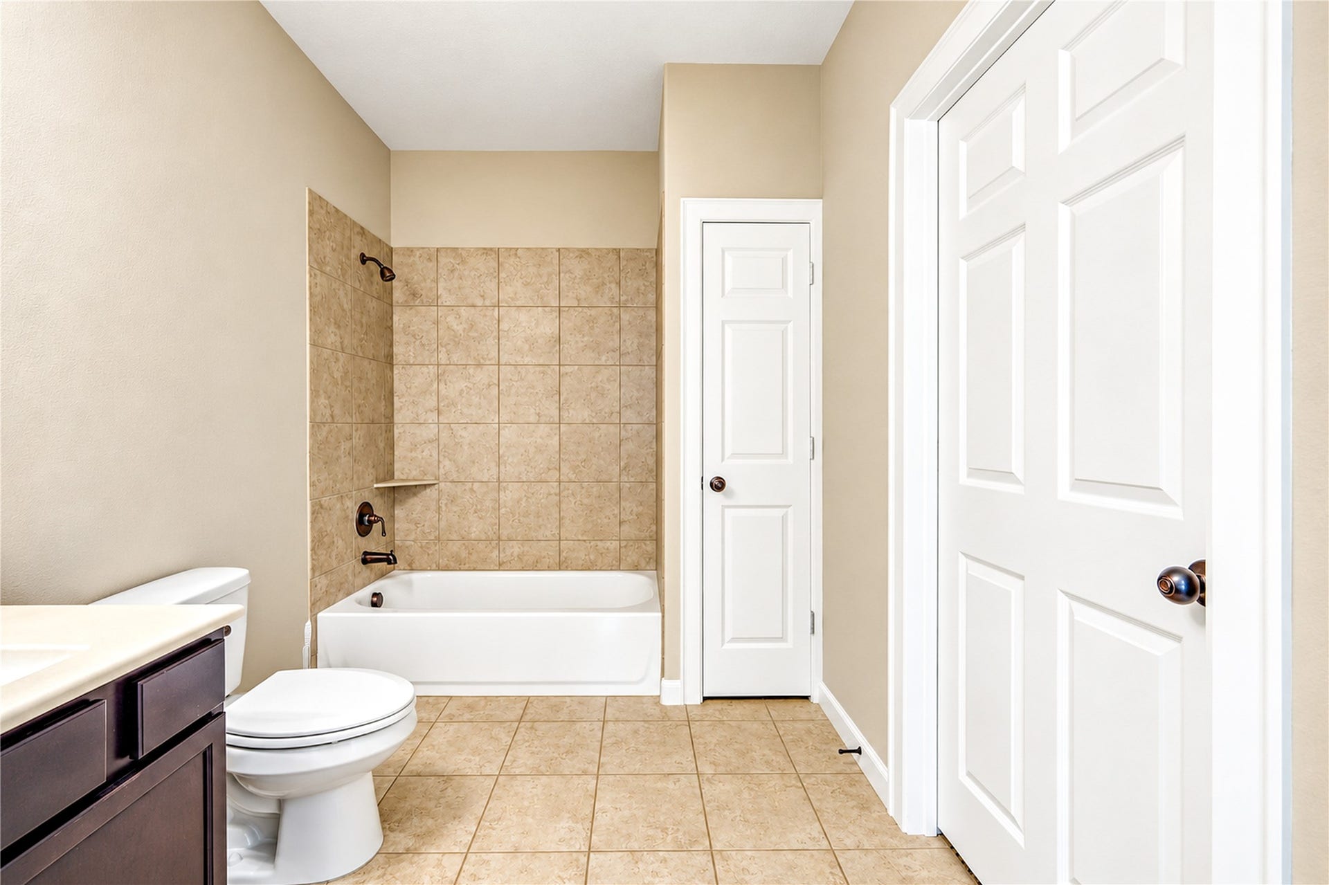 228 Country Crossing Circle, Magnolia, TX 77354