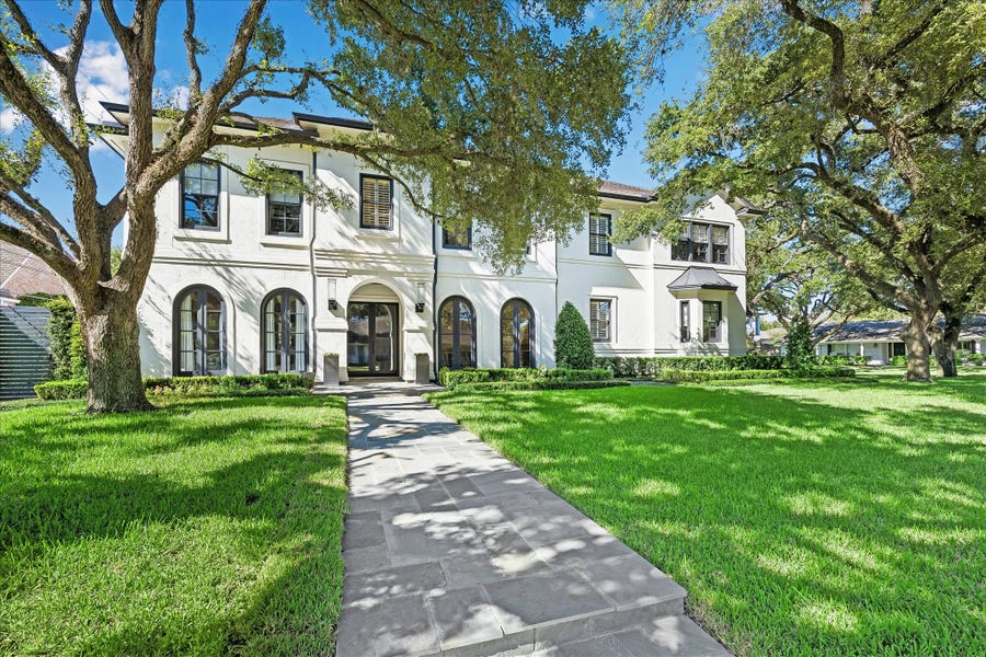Property photo for 1020 River Glynn Drive, Houston, TX