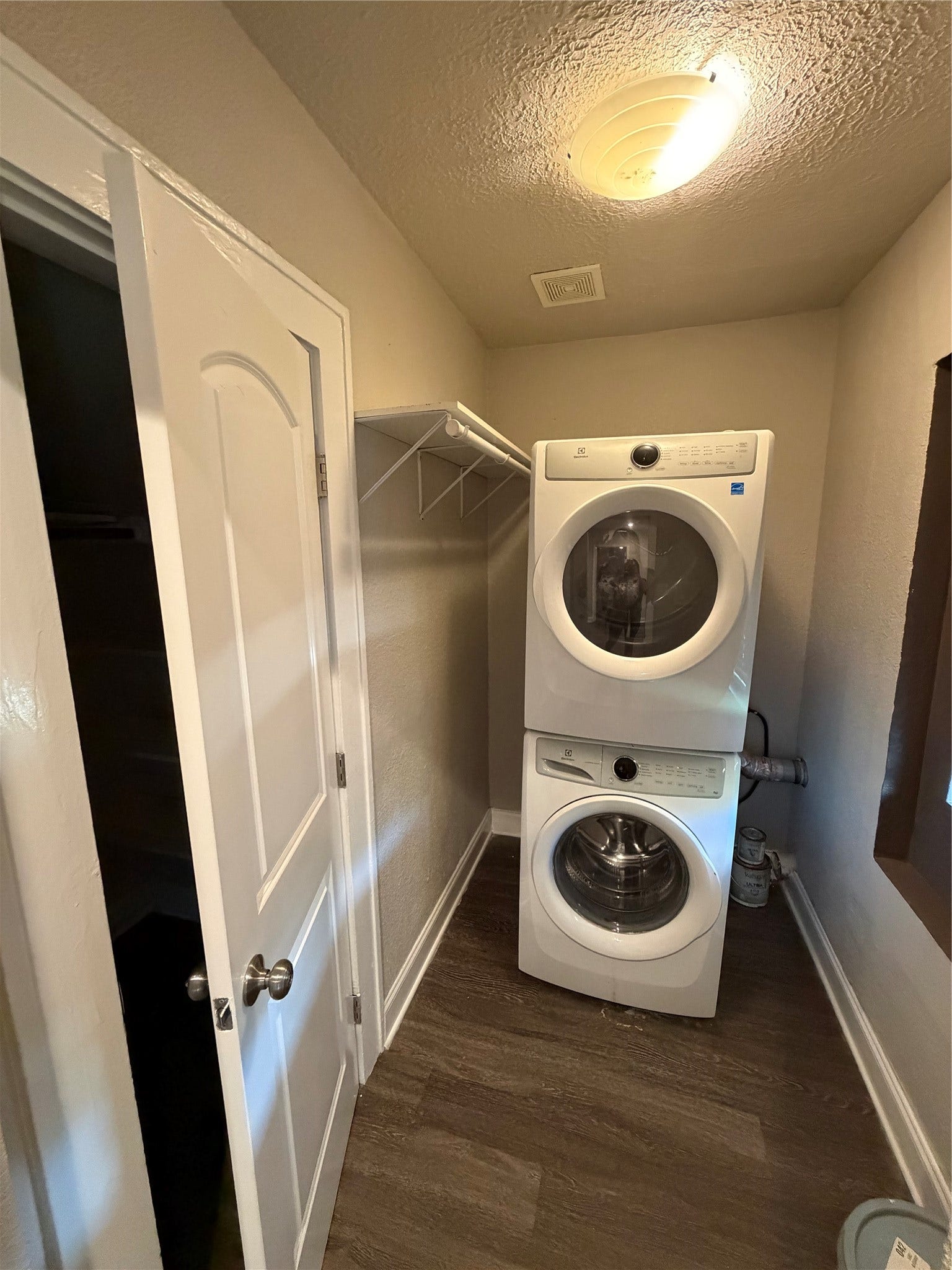 4630 Woodside Street, #1, Houston, TX 77023 4630 Woodside Street, #1, Houston, TX 77023