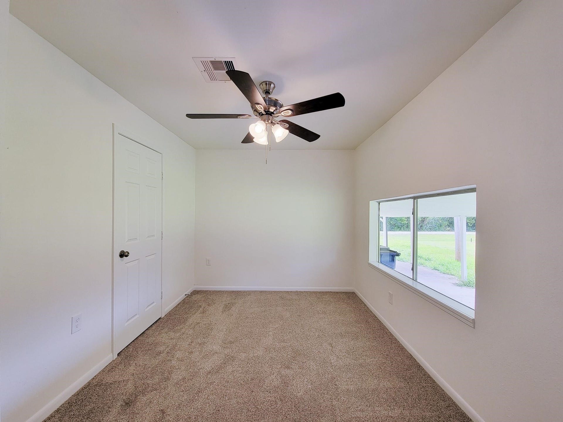 725 Cahill Road, Angleton, TX 77515 725 Cahill Road, Angleton, TX 77515