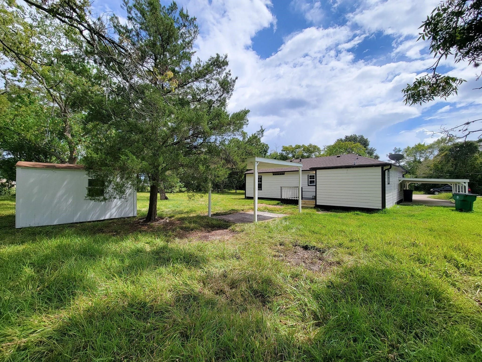 725 Cahill Road, Angleton, TX 77515 725 Cahill Road, Angleton, TX 77515