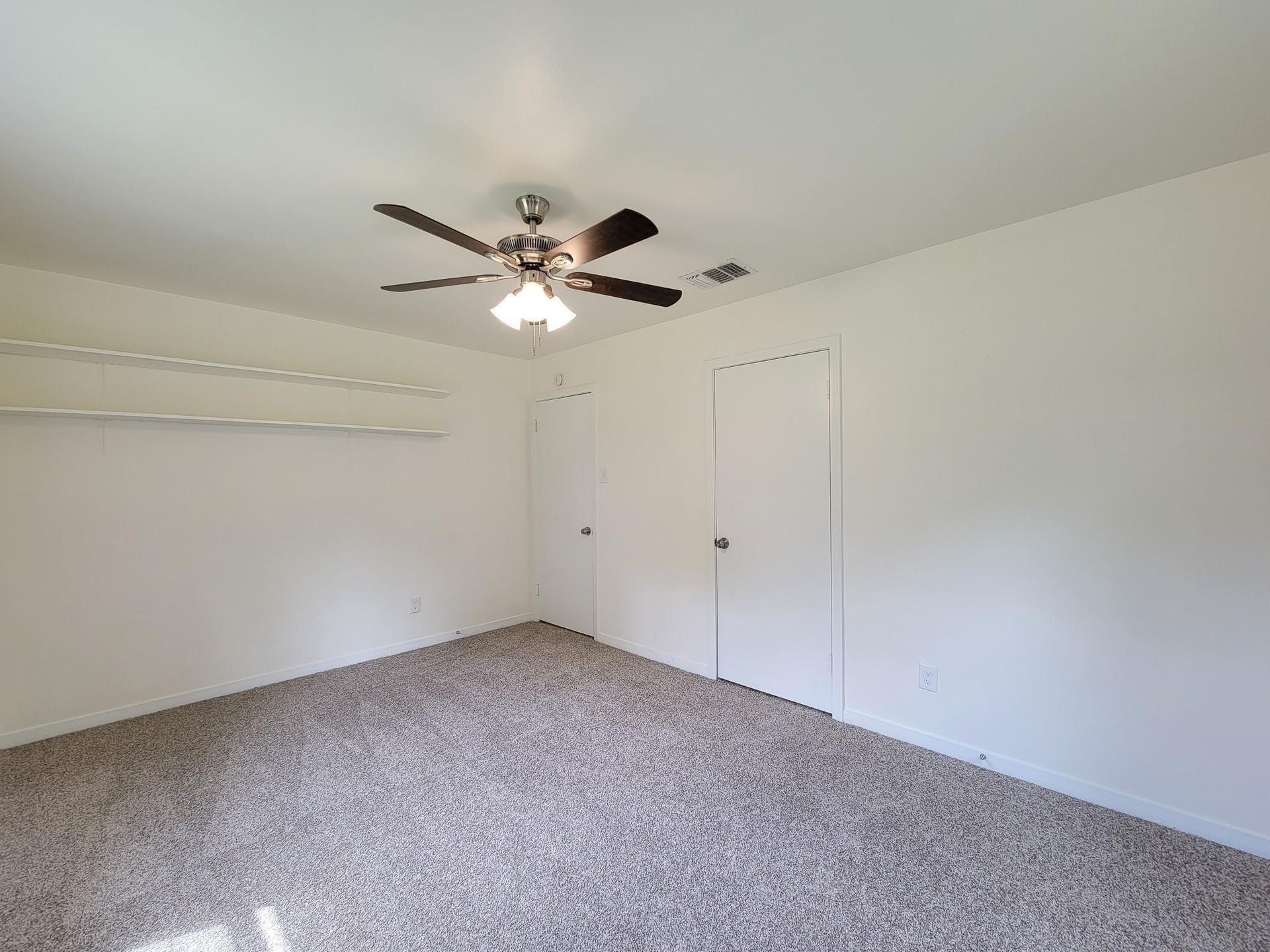 725 Cahill Road, Angleton, TX 77515 725 Cahill Road, Angleton, TX 77515