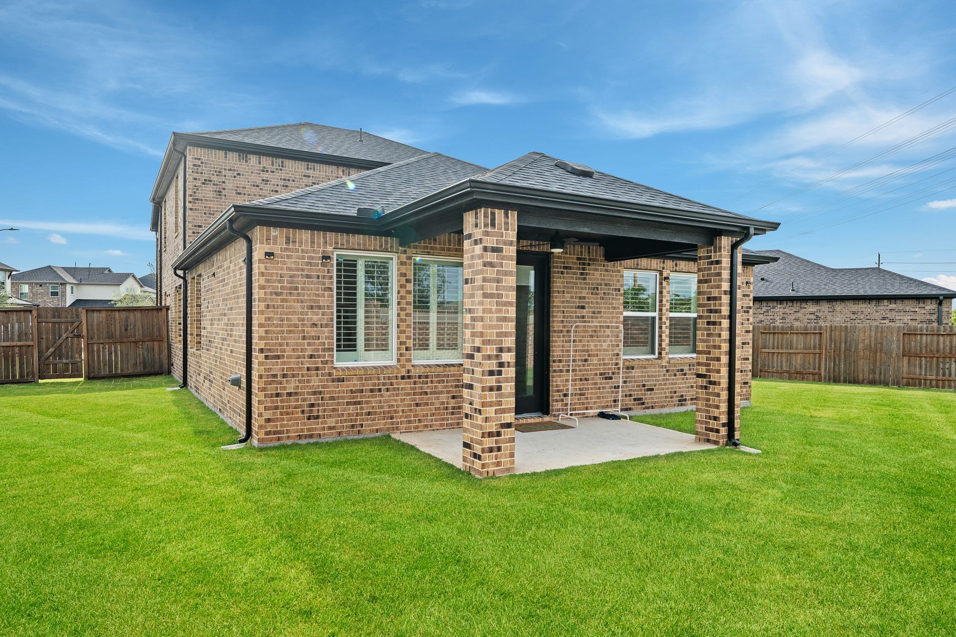 17602 Carnation Glen Drive, Richmond, TX 77407 4 sides bricks with cover patio