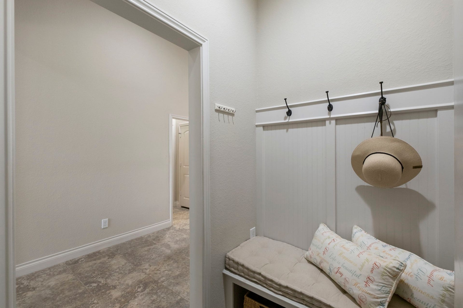 2030 Rainy Mist Drive, Missouri City, TX 77459 Convenient mud room area near the garage entry provides a practical drop zone for everyday essentials.