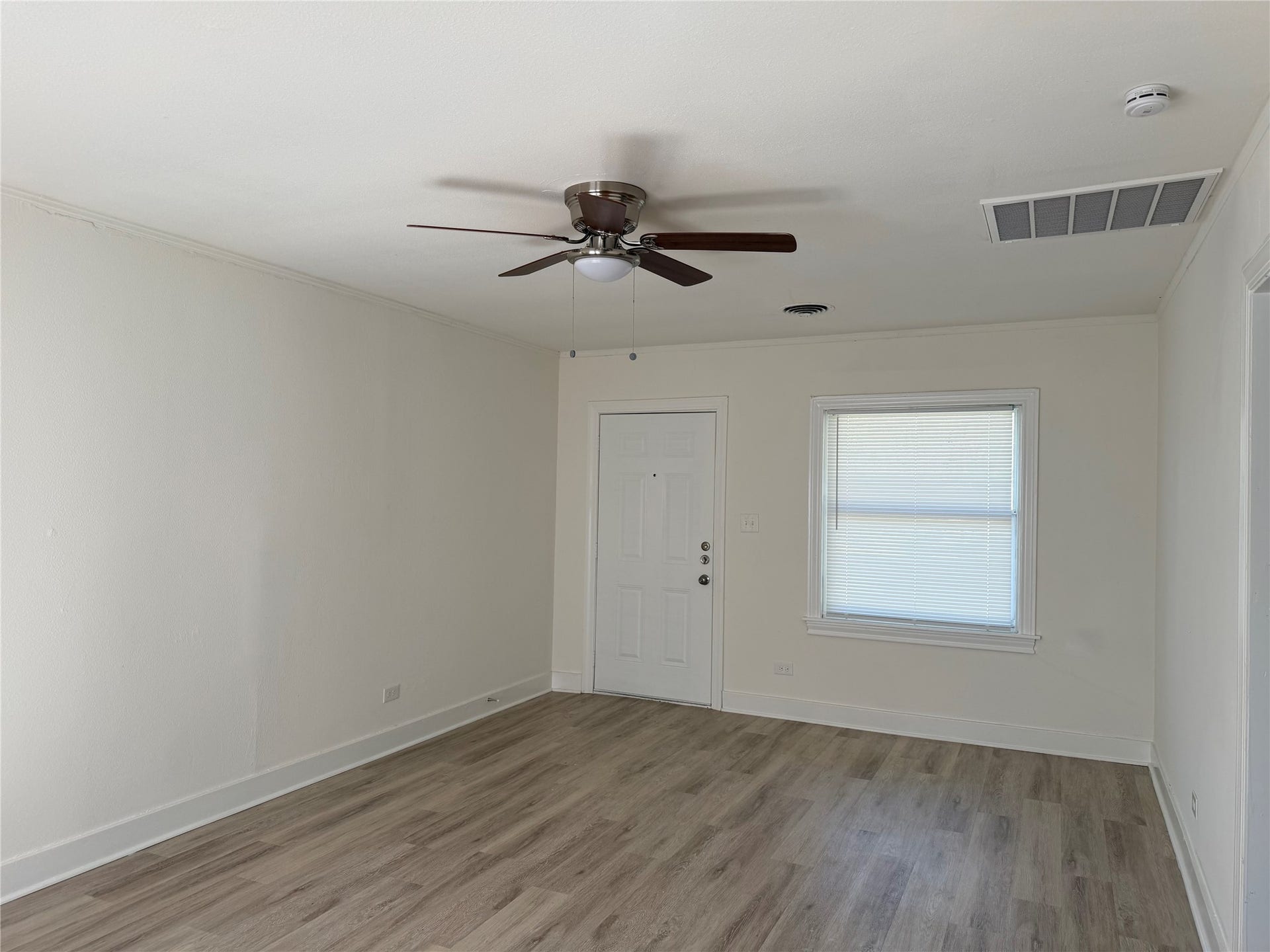 815 17th Avenue N, Texas City, TX 77590 815 17th Avenue N, Texas City, TX 77590