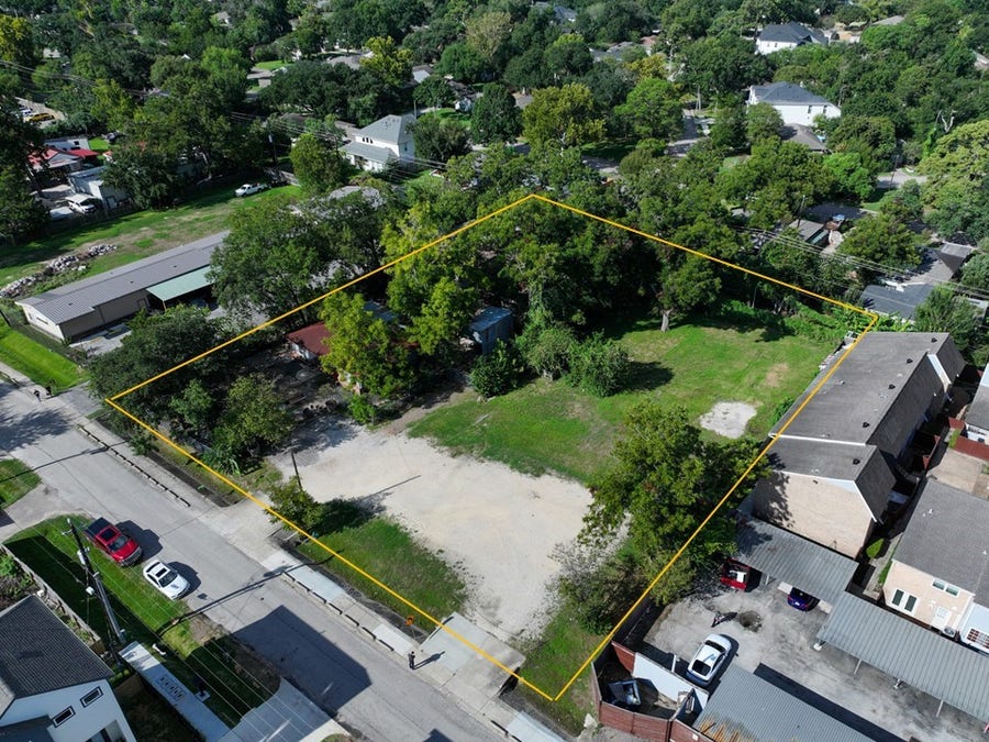 Property photo for 1405 Cedar Post Lane, Houston, TX