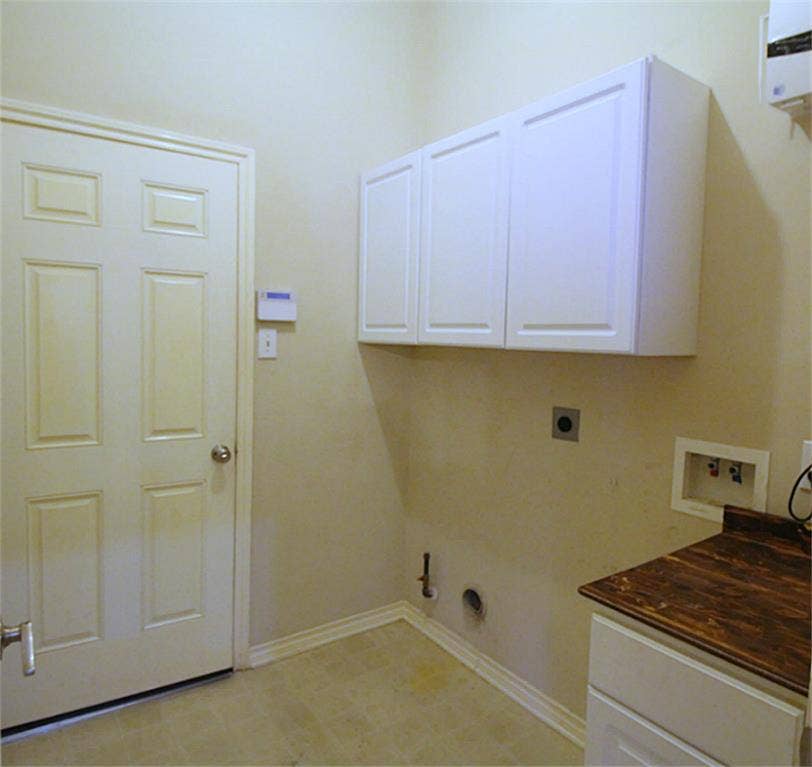10011 Adobe Drive, Houston, TX 77095 10011 Adobe Drive, Houston, TX 77095