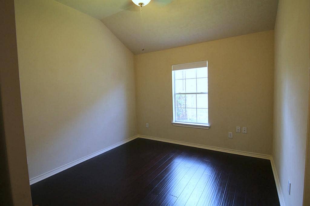 10011 Adobe Drive, Houston, TX 77095 10011 Adobe Drive, Houston, TX 77095