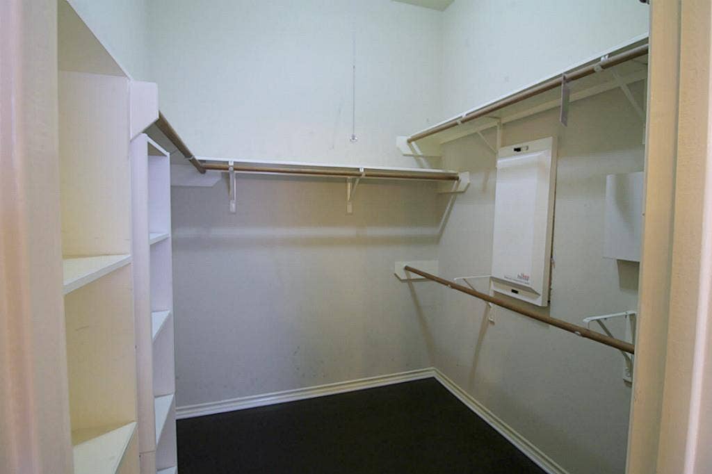 10011 Adobe Drive, Houston, TX 77095 10011 Adobe Drive, Houston, TX 77095
