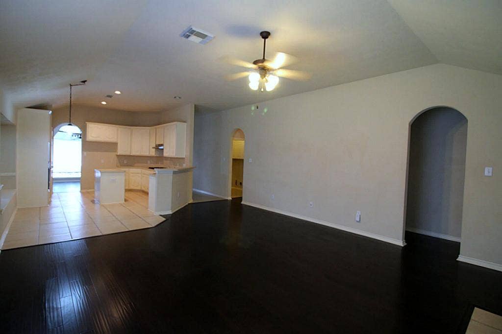 10011 Adobe Drive, Houston, TX 77095 10011 Adobe Drive, Houston, TX 77095