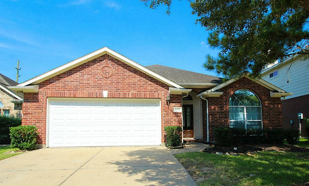 10011 Adobe Drive, Houston, TX 77095 10011 Adobe Drive, Houston, TX 77095