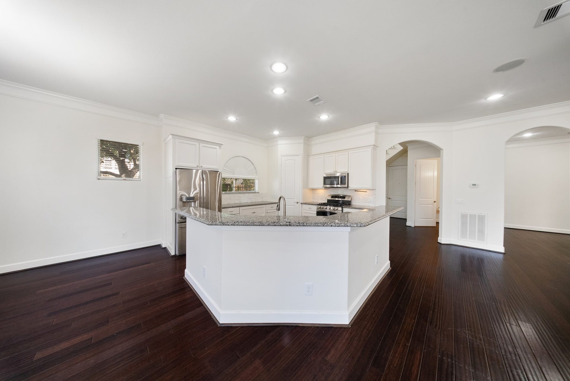 4421 Marina Street, Houston, TX 77007 4421 Marina Street, Houston, TX 77007
